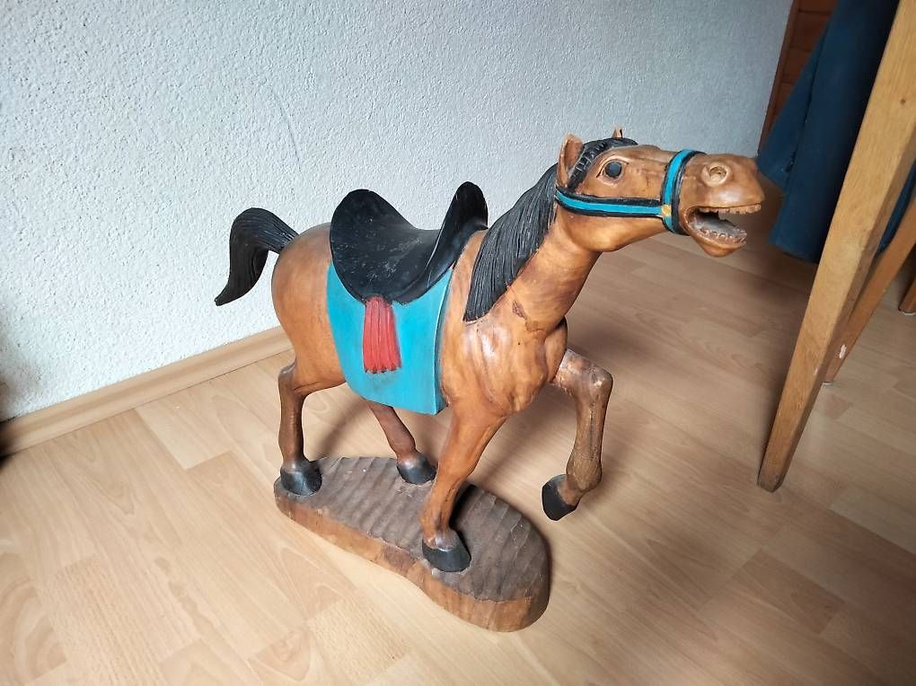 Statuette: Schönes Holzrössli – Usato da Rüti b. Riggisberg venduto da Lilian1420 1