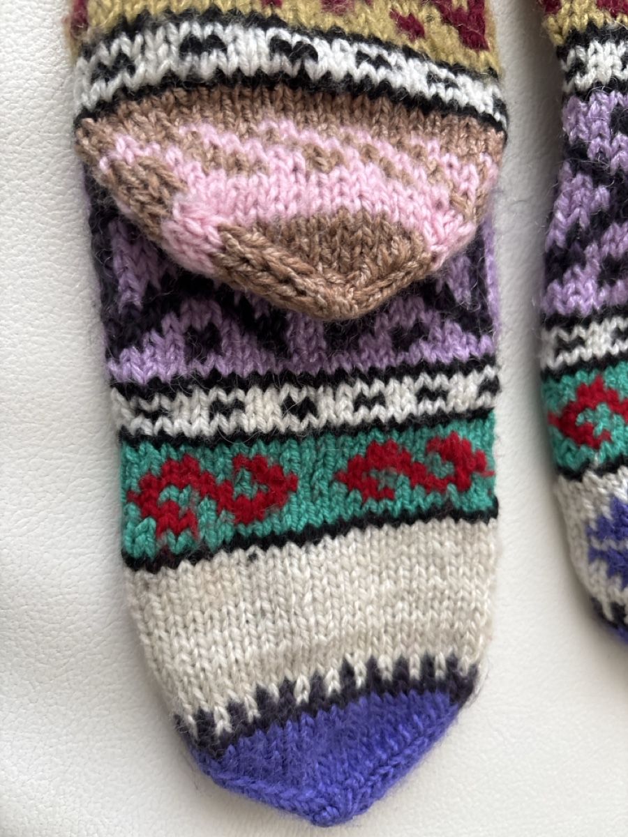 Socken: Handgesteickte Socken mit Muster - Grösse 39-42! – Neu (gemäss Beschreibung) aus Zofingen von MasterPCI 1