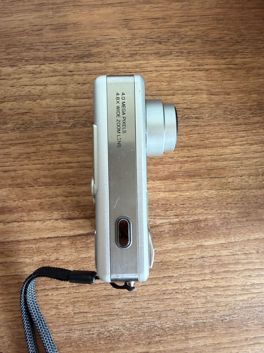 Ricoh Kamera: Ricoh Capilo R1 28-135mm  – Gebraucht aus Winterthur von Silvision 3