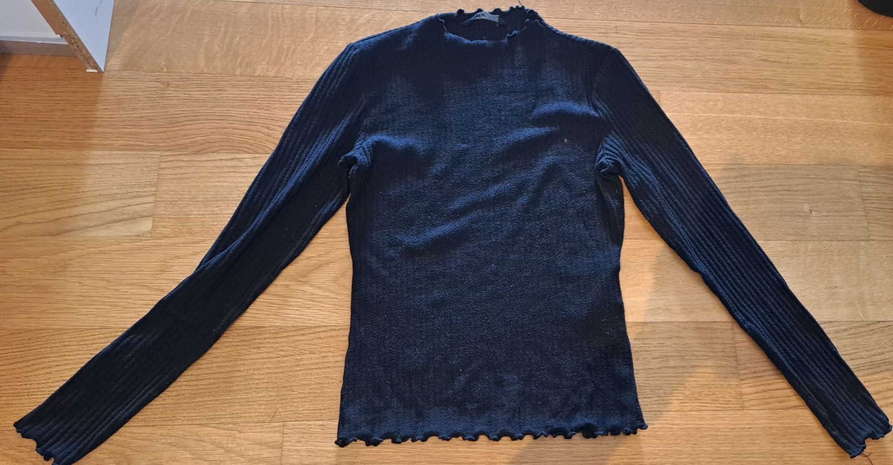Only Pullover & Sweatshirts: Langarmshirt Only Schwarz XS – Gebraucht aus Seengen von ja6_65wp