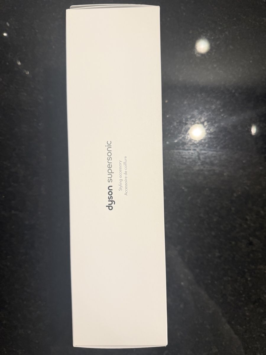 Dyson Altro per la cura dei capelli: Dyson Supersonic Paddle Brush, New Styling Accessory! – Nuovo e nell'imballaggio originale da Baar venduto da pat_sk76 1