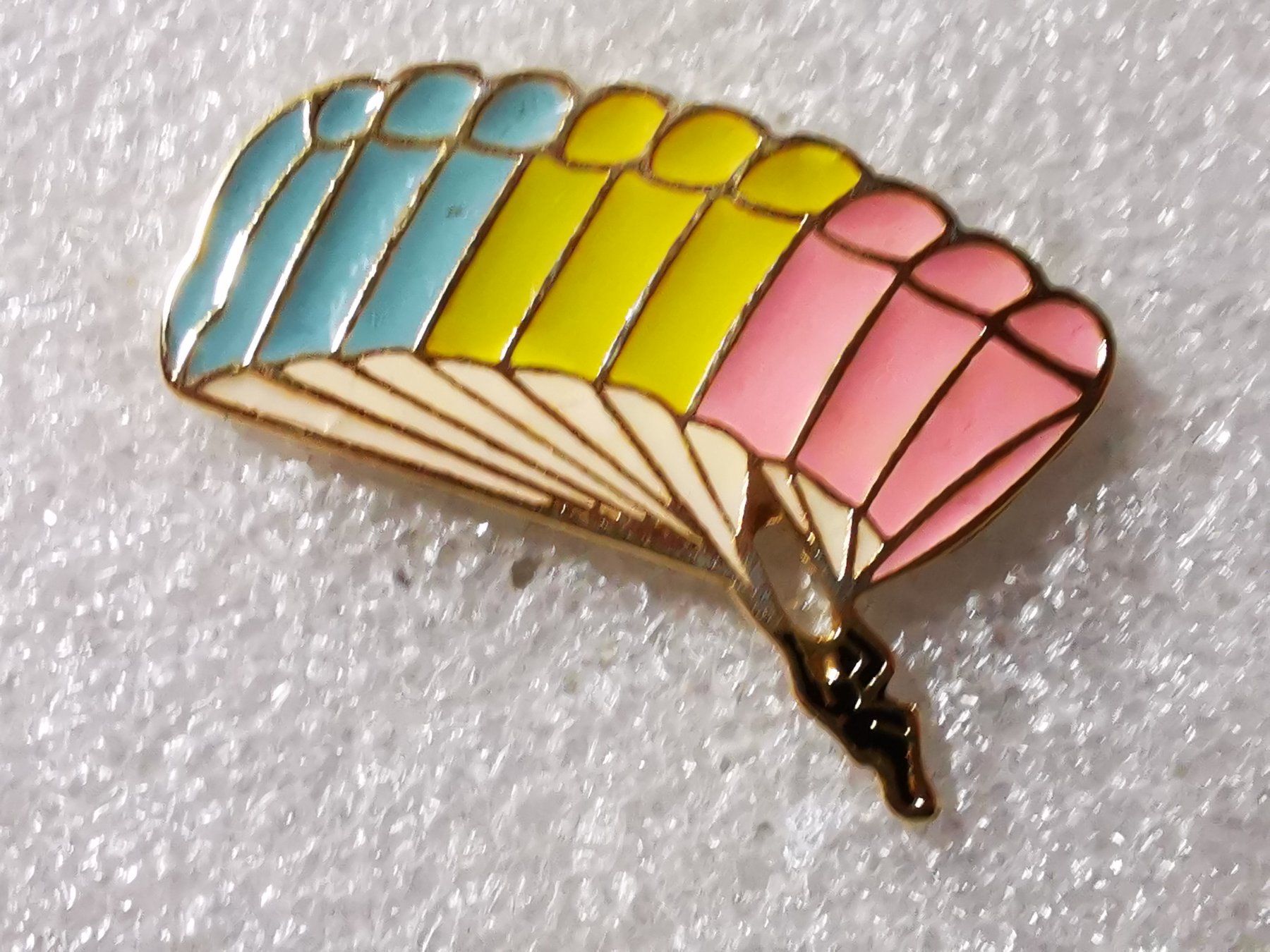 Placchette & Badge: Ansteckpin 164: Fallschirm – Usato da Oppligen venduto da Pin-Fall-Shop