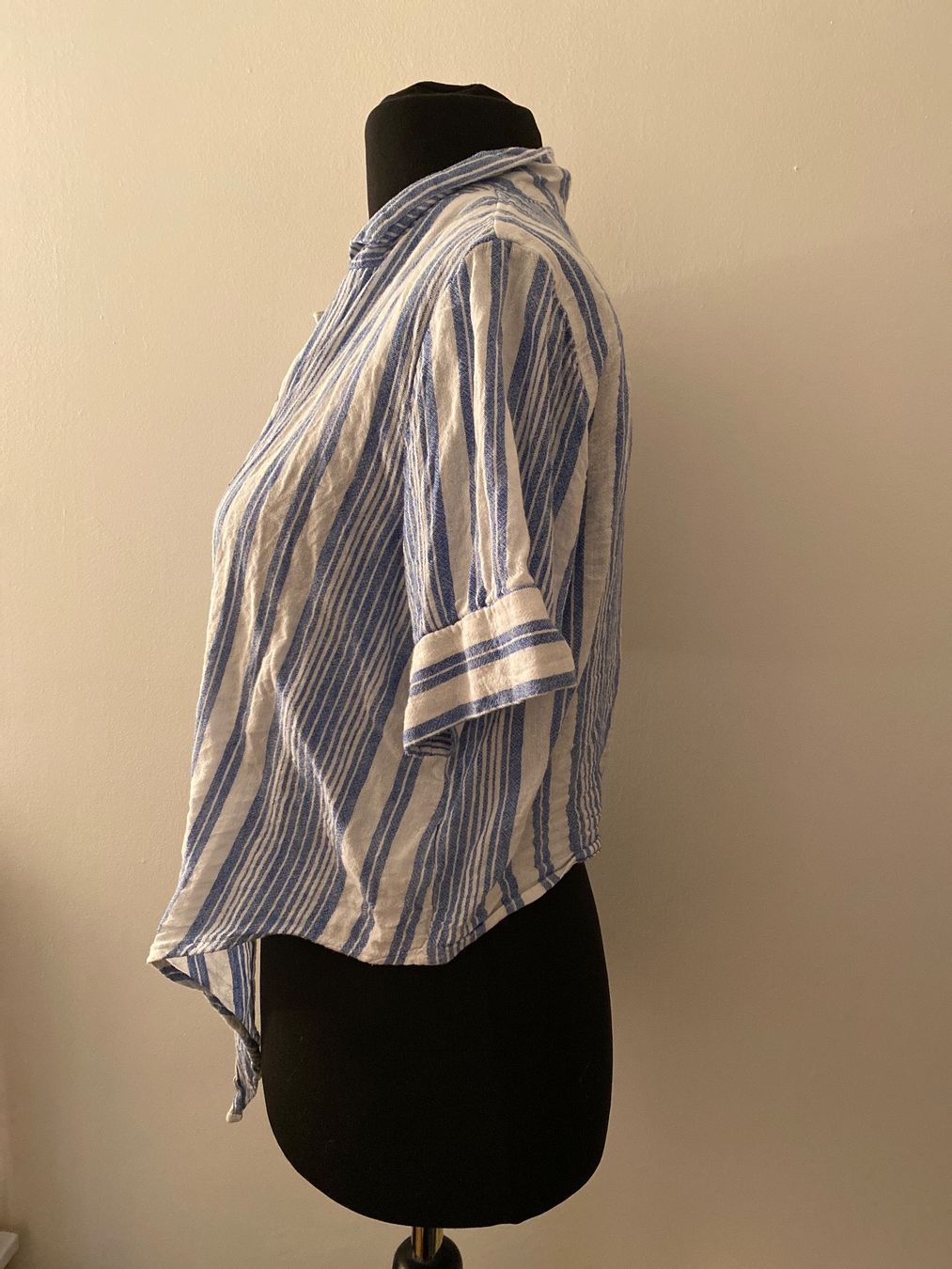 H&M Camicette: Kurze Bluse/Hemd zum Binden 1.- Startpreis – Usato da Horgen venduto da Aimee86 1