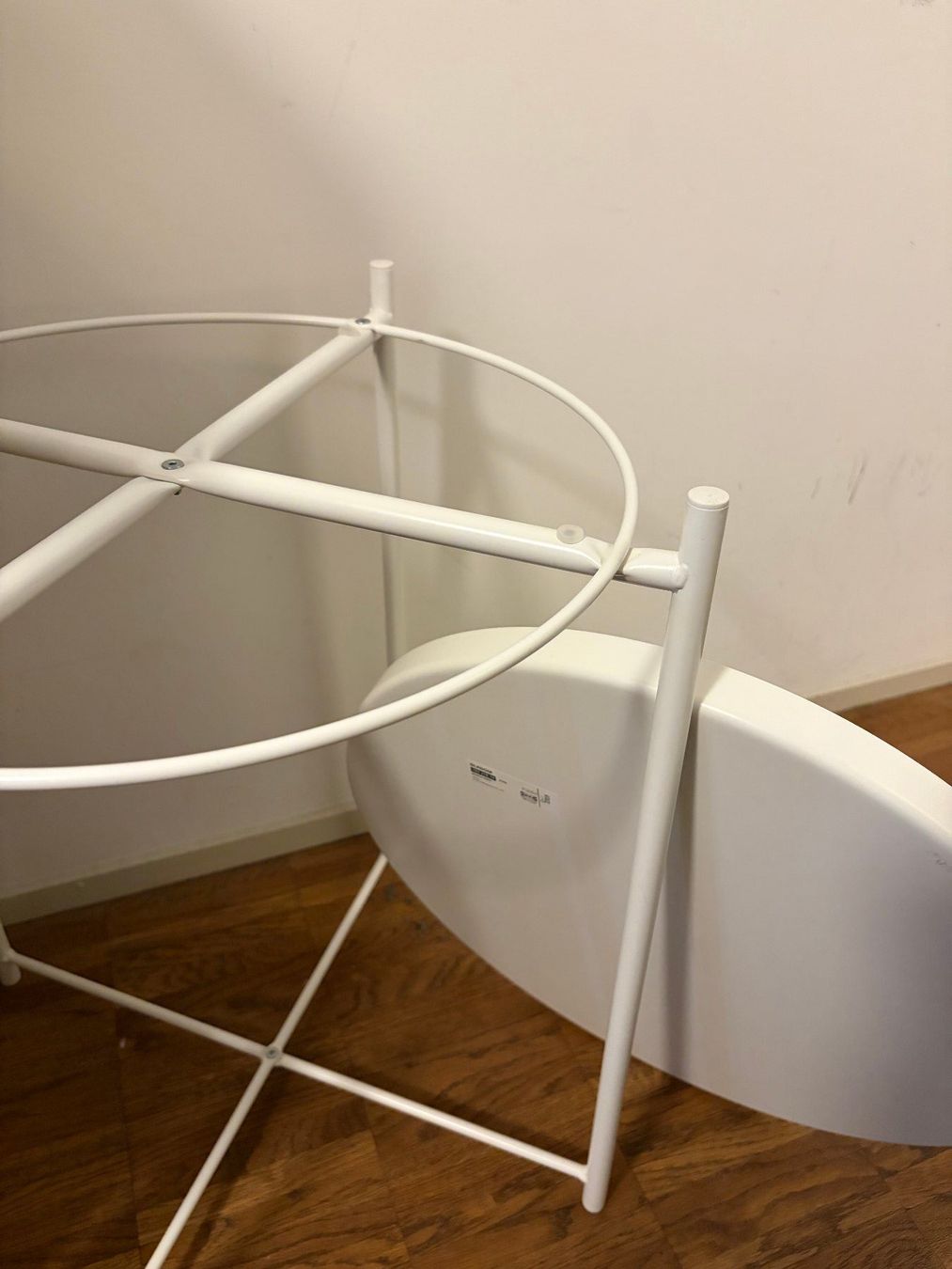 Ikea Tische: IKEA GLADOM Beistelltisch / Tabletttisch – Gebraucht aus Zürich von amz_7wqs 3