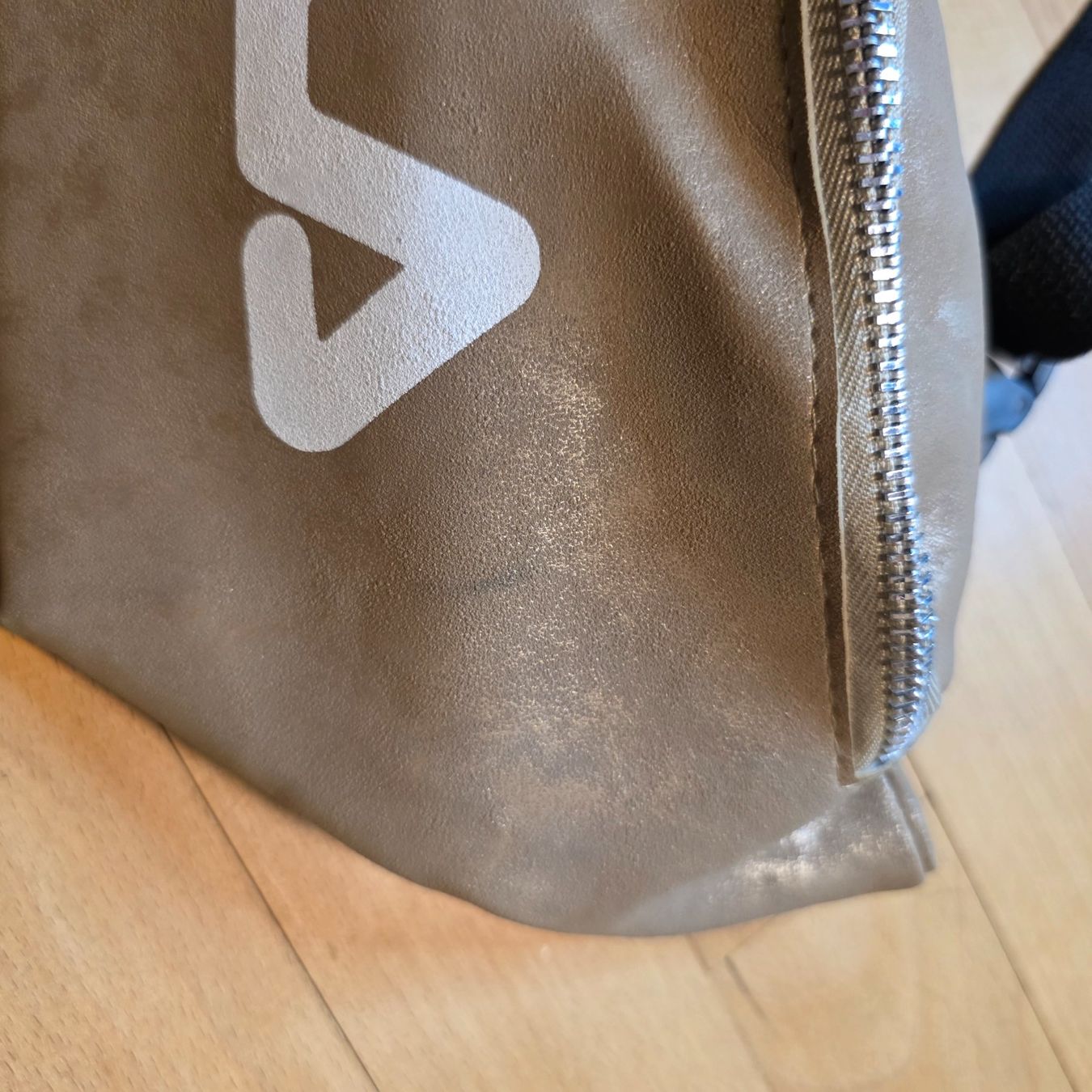 Fila Borse da donna: Fila Bauchtasche Gürteltasche – Usato da Wald ZH venduto da CapLux 1
