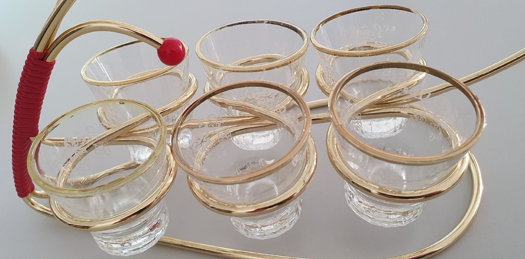Gläser: 6er Set Schnapsglas mit Halter Gold Deko Traubenrand – Gebraucht aus Kreuzlingen von Rschweiz1 2