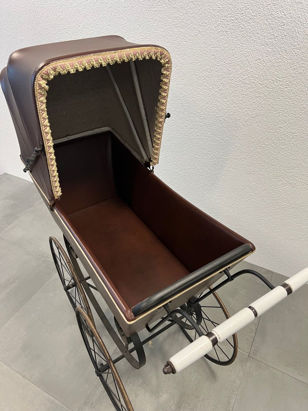 Carrozzine: "J. Assfalg" Antiker Kinderwagen - Top Zustand – Usato da Waltenschwil venduto da tamiihxran 2