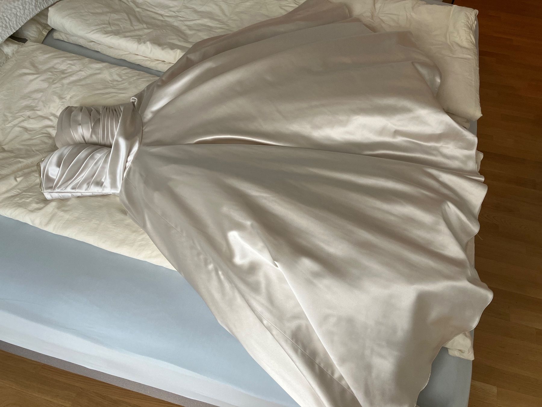 Vestiti: Hochzeitskleid Ballkleid 38 – Nuovo (secondo la descrizione) da Zürich venduto da bet_pjx9 3