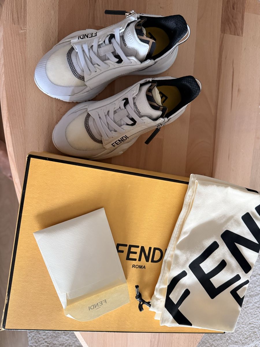 Fendi Chaussures femmes: Fendi Flow sneakers Gr.35 – D'occasion à Stallikon par micimaci2 3