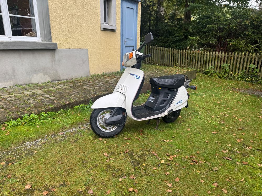 Roller 50ccm Zu Verschenken