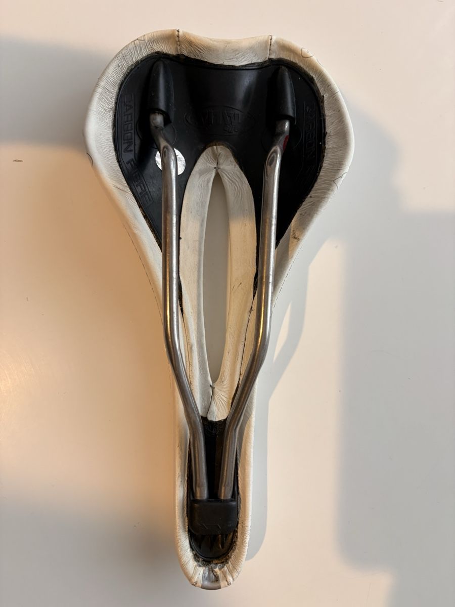 Selle Italia Ersatzteile: Sattel Selle italia gel flow techonogy – Gebraucht aus Giubiasco von bulag 9