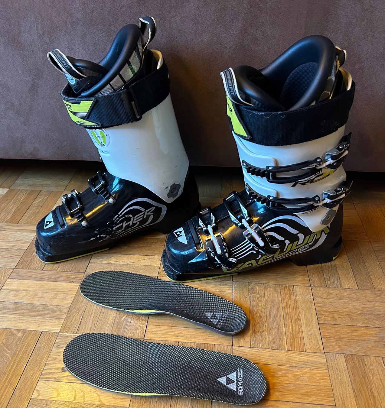 Fischer Scarpe da uomo: Fischer RC4 Vacuum Ski-Schuhe Grösse 26.5 – Usato da Wil SG venduto da Bitzitom 1