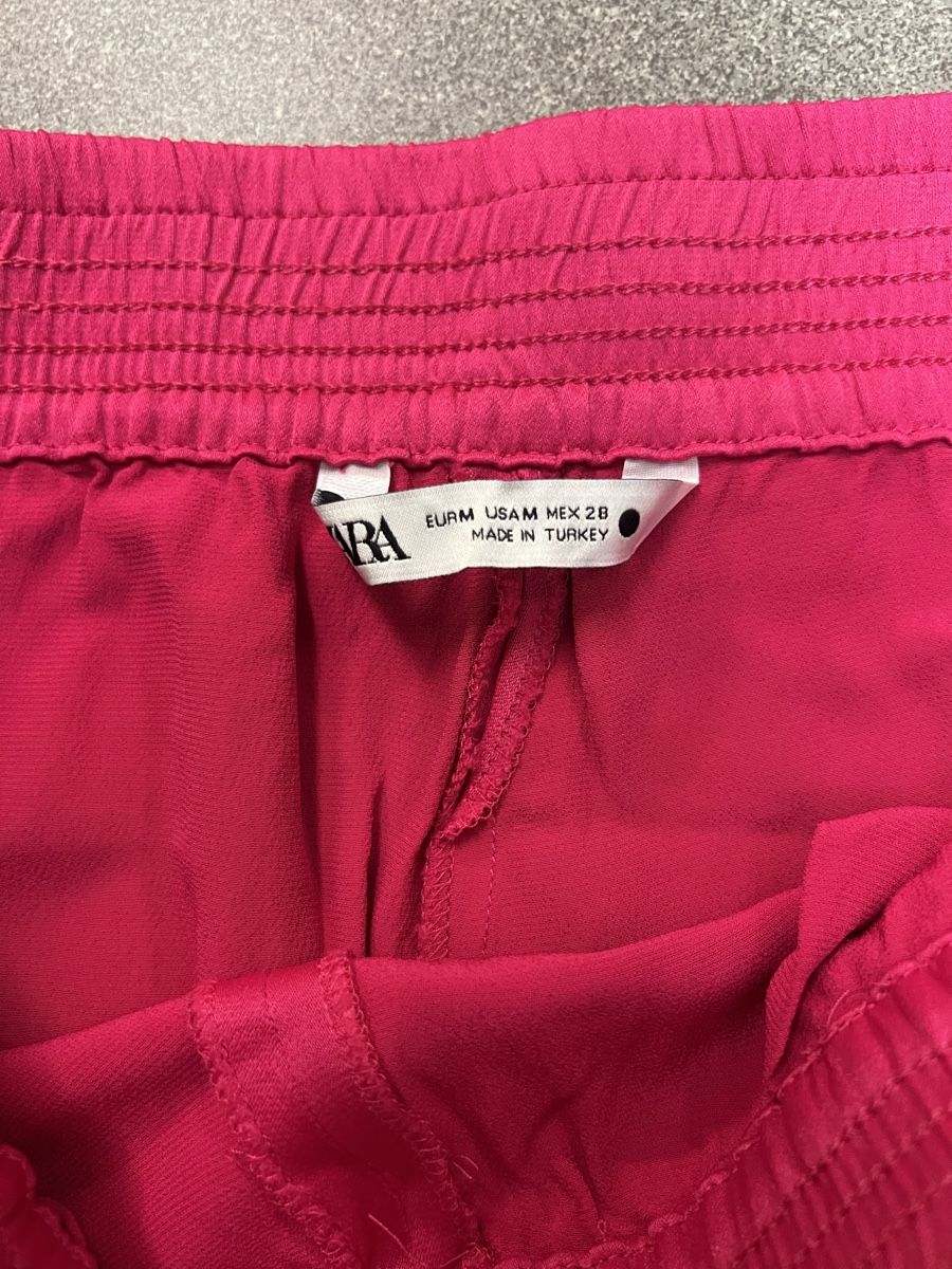 Zara Pantaloni: Zara Anzugshose – Nuovo (secondo la descrizione) da Eiken venduto da Lera.24 1