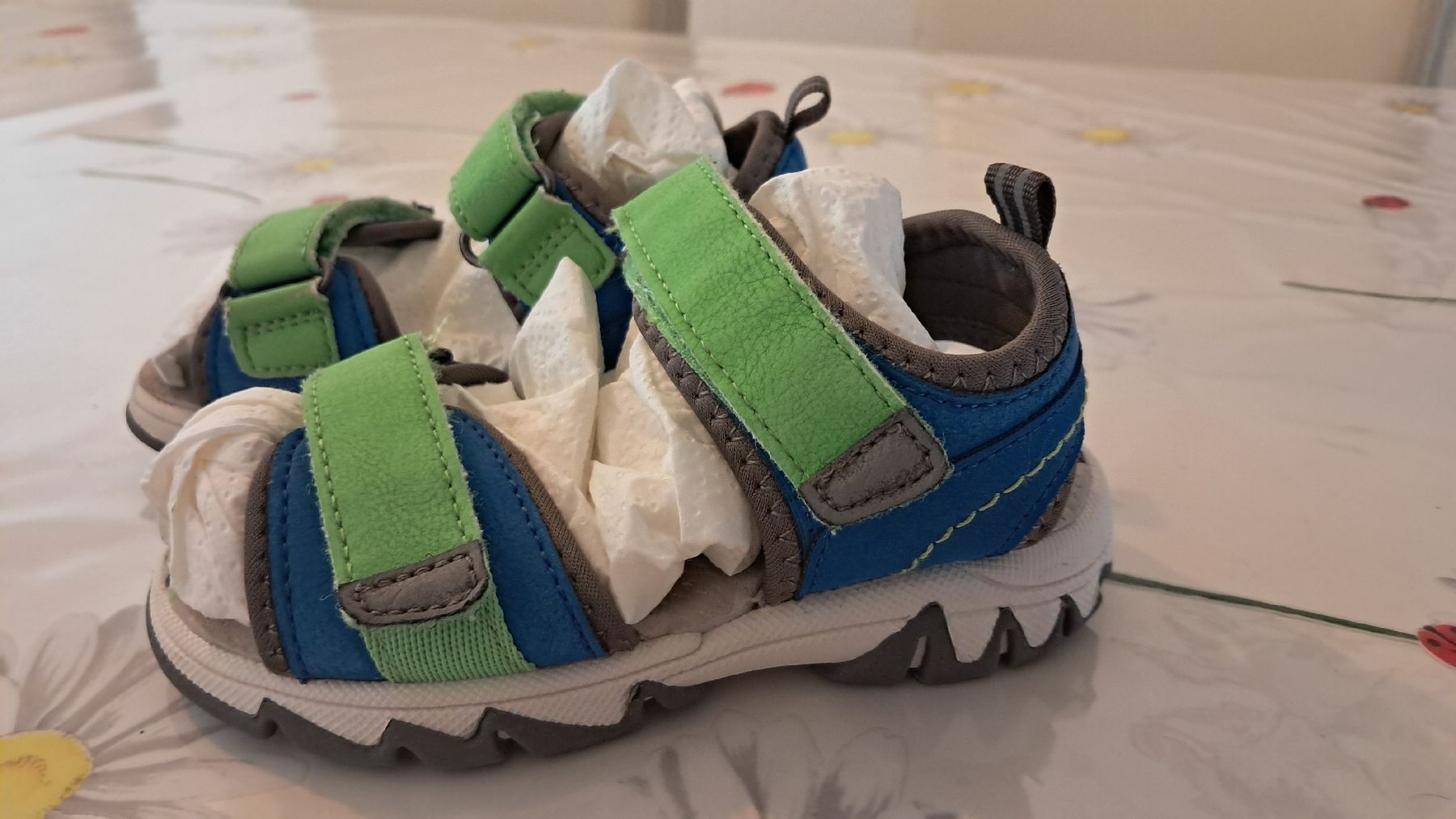 Scarpe per ragazzi: Sandalen Grösse 25 blau grün – Usato da Dübendorf venduto da 5_tere_5