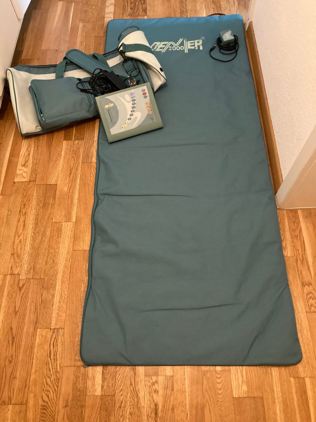 Attrezzature mediche: Bemer 3000 Magnetfeldmatte PEMF-Matte – Usato da Glattbrugg venduto da Me1996