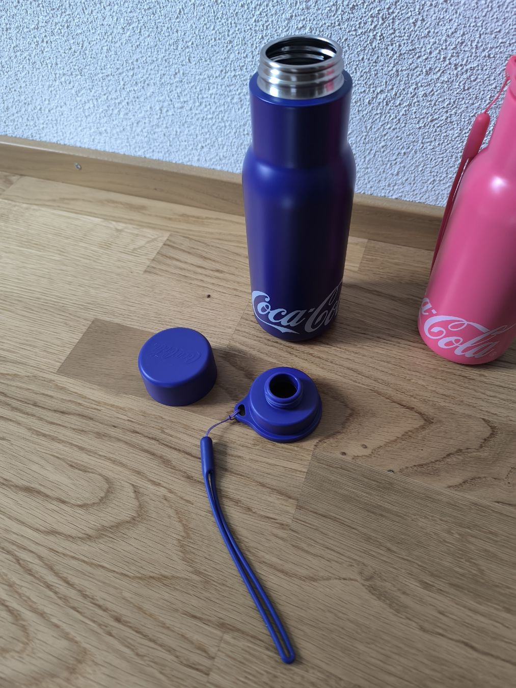 Coca-Cola Borracce & Thermos: Coca Cola Thermosflaschen 2 Stück  – Nuovo e nell'imballaggio originale da Pfäffikon SZ venduto da nidisale 1