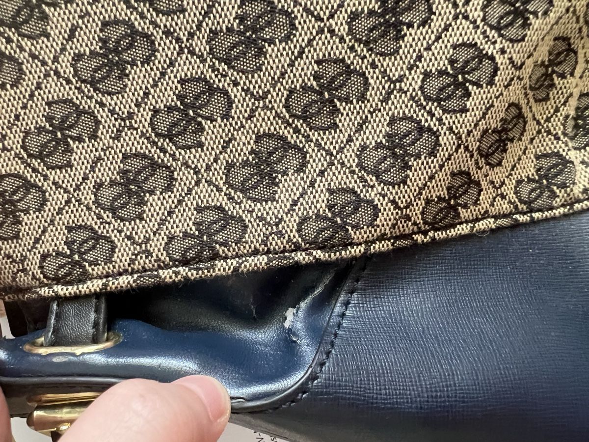 Guess Zaini: Guess Tagesrucksack – Usato da Dietikon venduto da rts888 6