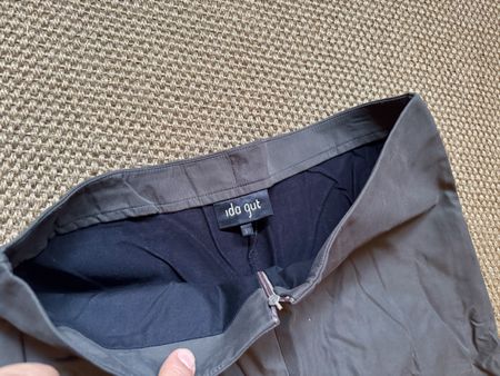 Sehr gut erhaltene Hose von Ida Gut, Grösse 38 