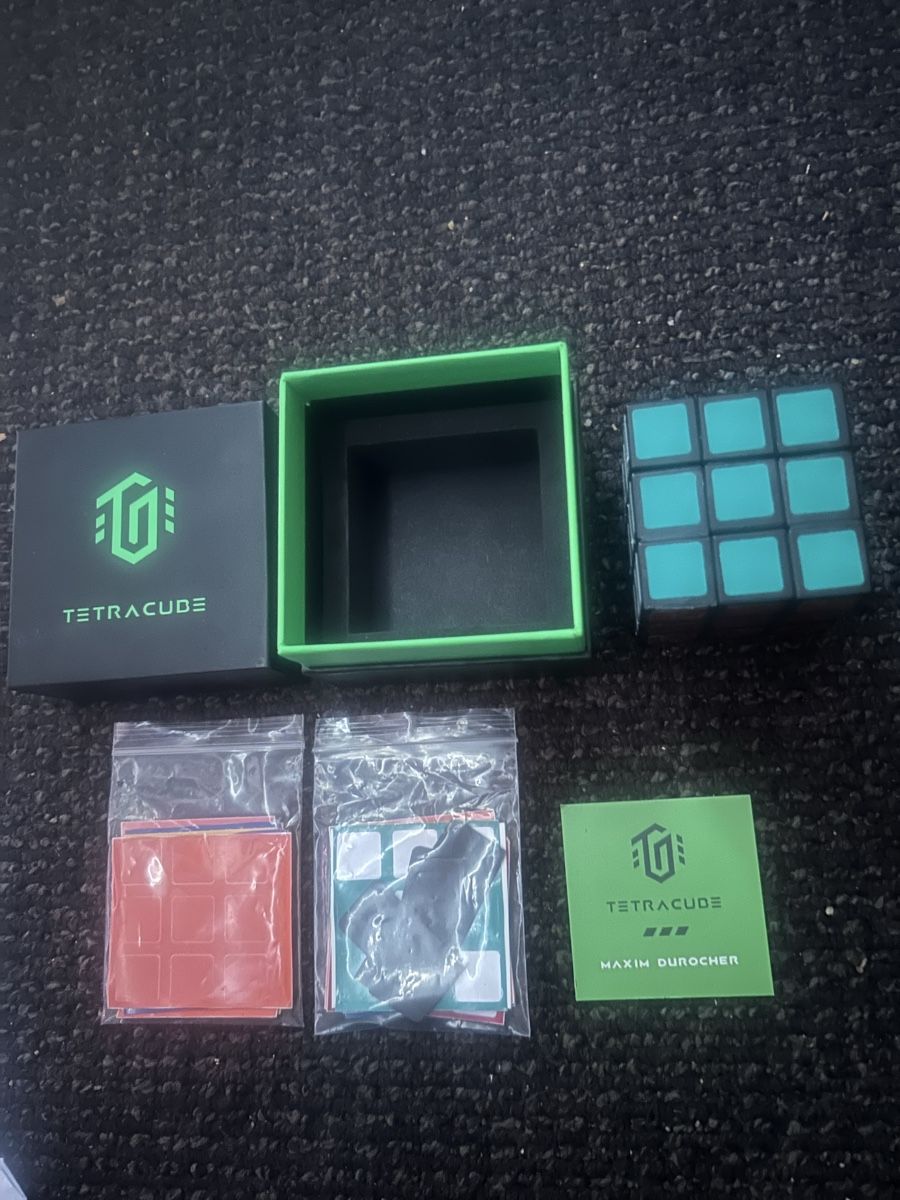Giochi: Tetracube von Maxim Durocher & Magic – Nuovo (secondo la descrizione) da Frauenfeld venduto da kol_p727 1