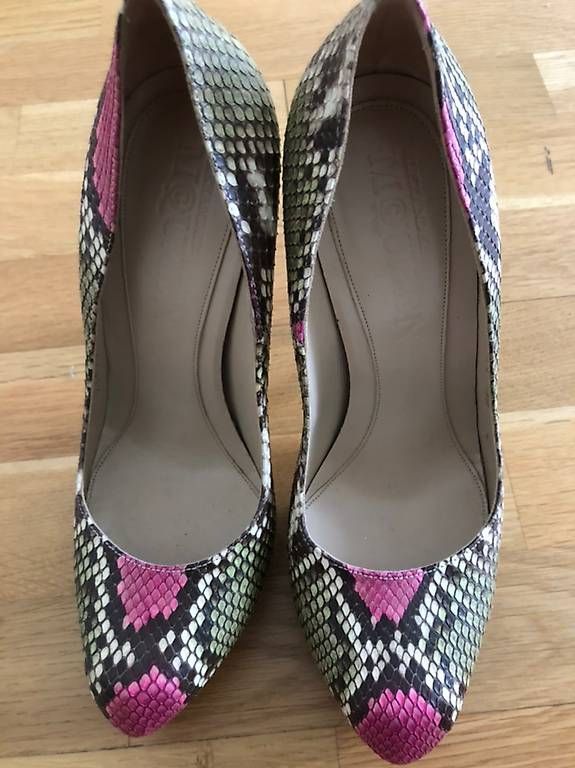 Alexander Mcqueen Scarpe da donna: Alexander McQueen Python Schlangenlederpumps 38 – Usato da Basel venduto da Bettybooo 4