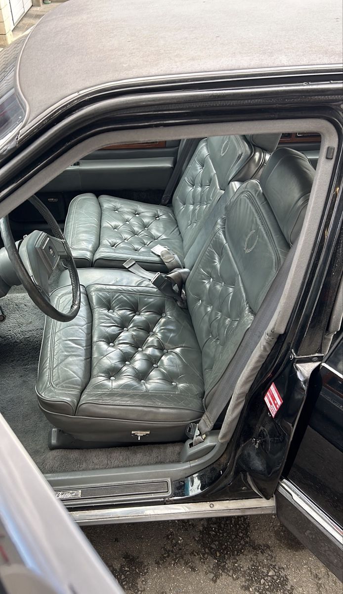 Automobili: Cadillac Fleetwood 1989 mit MFK – Usato da Zufikon venduto da dar_6cwb 8