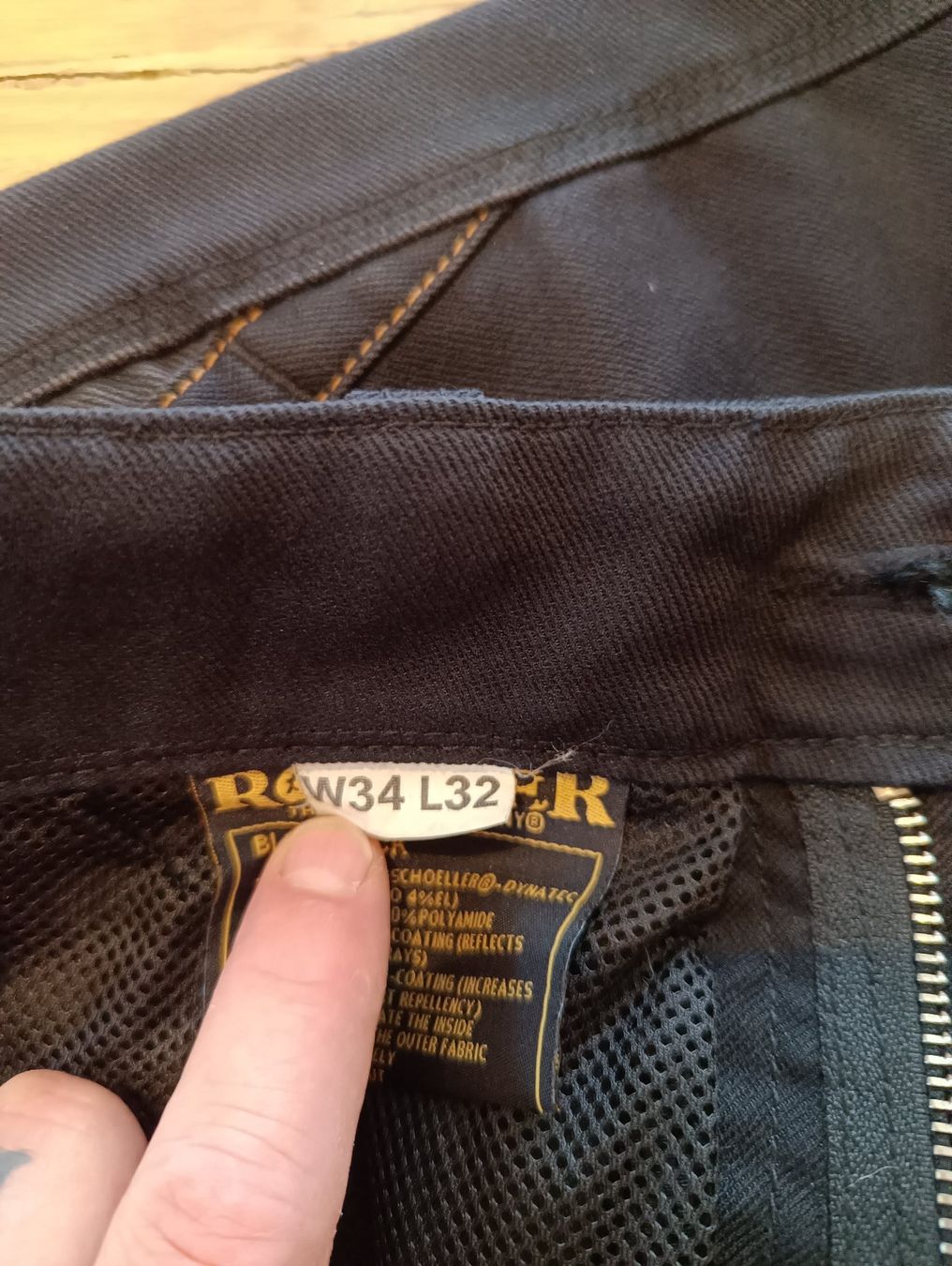 Rokker Pantaloni: Rokker Cargohose W34/L32 – Usato da Diessenhofen venduto da Sesqui 2