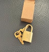 🌹LOUIS VUITTON SCHLOSS MIT 2 SCHLÜSSEL