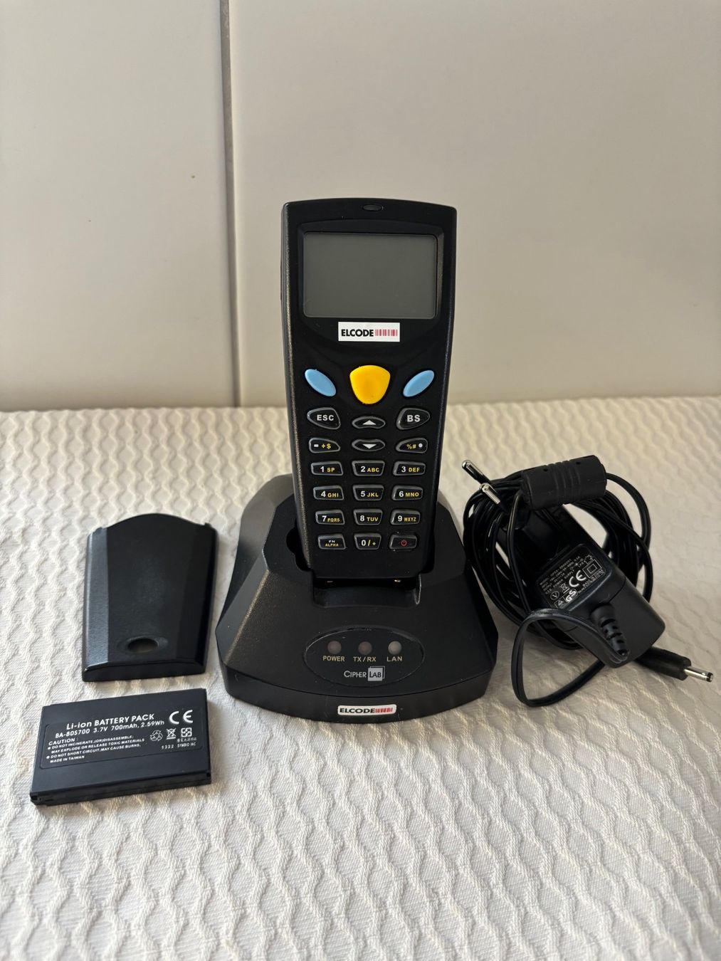 Scanner: Mobiler Barcodescanner Elcode 8001 Terminal - C – Usato da Einigen venduto da Medicom-Pharma