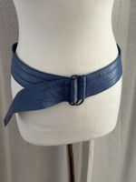 Trendiger Ledergürtel in Blau - Must-Have Accessoire!