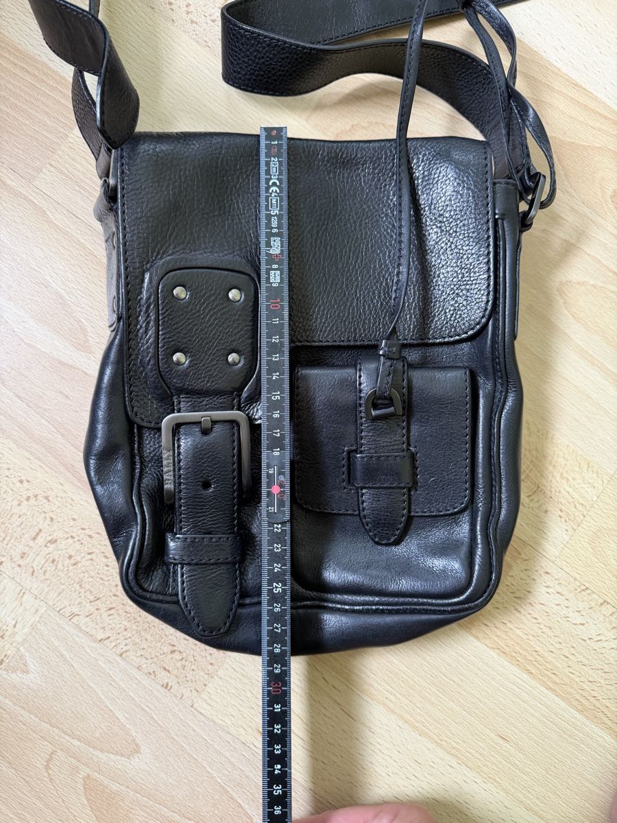 Bally Borse: BALLY Leder Crossbody Bag, schwarz – Usato da Luzern venduto da Sunnyside_71 7