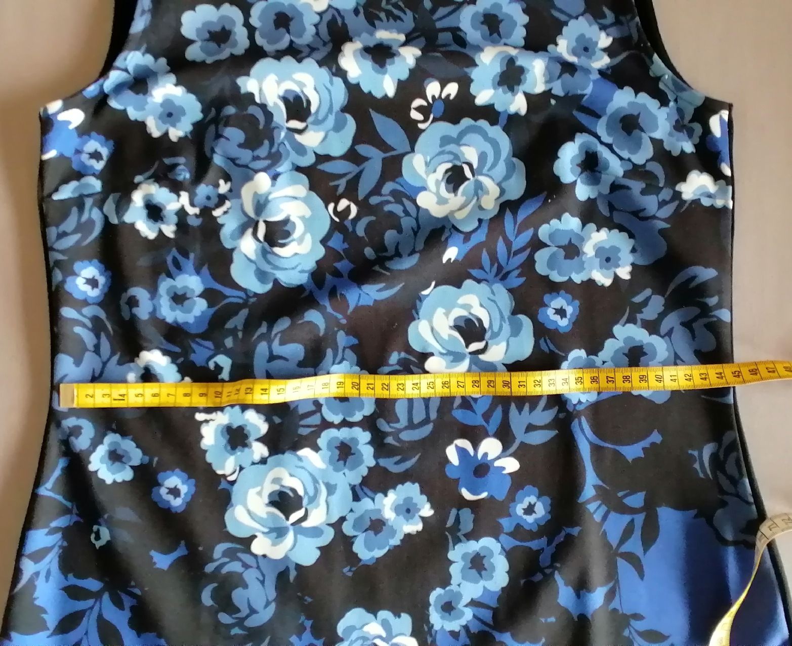 Anna Field Kleider: Blumenkleid von Anna Field, Gr. 40 – Neu (gemäss Beschreibung) aus Sursee von Aniri 5