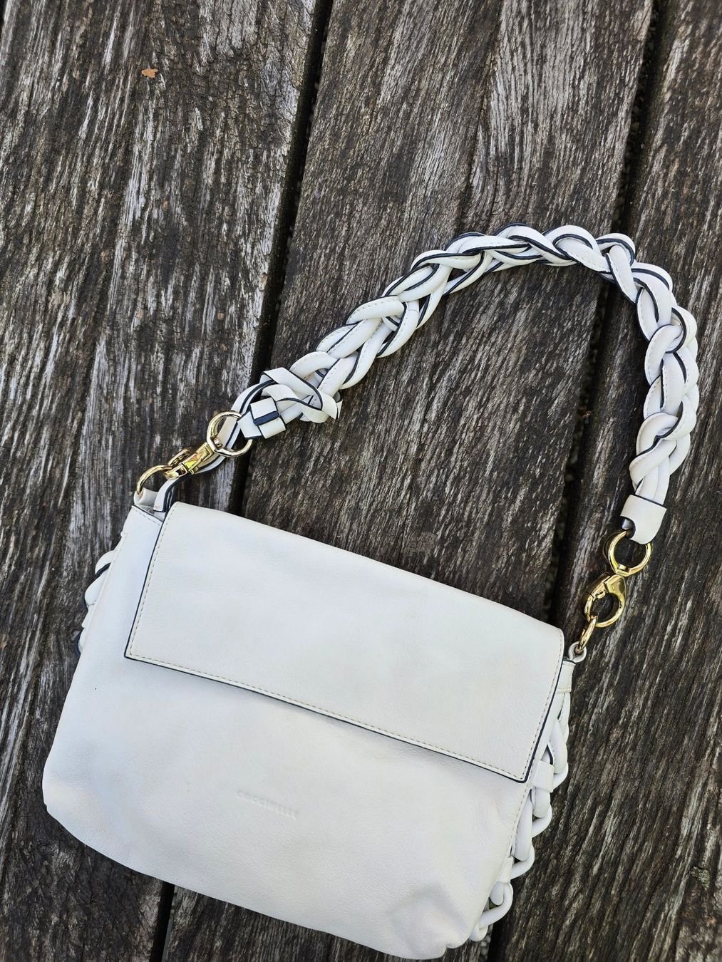 Coccinelle Taschen für Damen: Accessoires: Coccinelle Tasche Leder weiss – Gebraucht aus Romanshorn von Rachacha