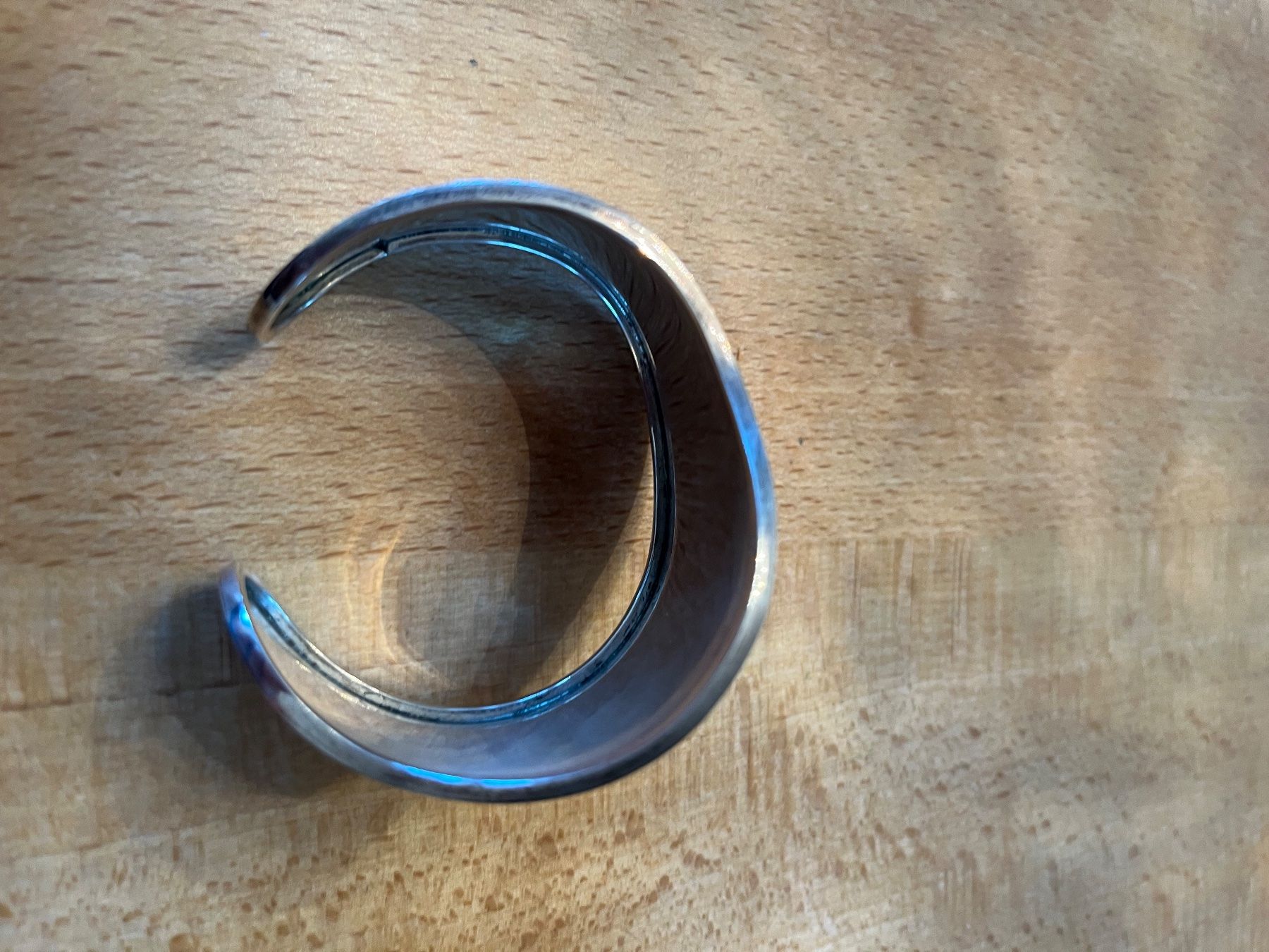 Armbänder & -reifen: Wunderschöner Silberarmreif, geschwungen – Gebraucht aus Ebmatingen von Giggelisuppe 4