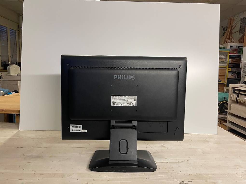 Philips Monitore: Philips 220SW8 Plus Einzeln 20.- 3 Stück 50.- – Gebraucht aus Allschwil von joe_gql9 2