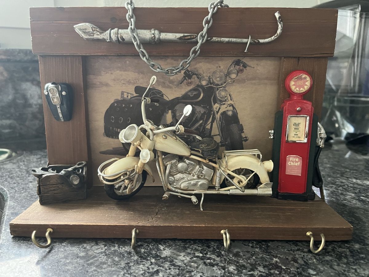 Tutte le decorazioni: Motorrad Deko Schlüsselbrett – Usato da Buttikon SZ venduto da HeidiF0102 1