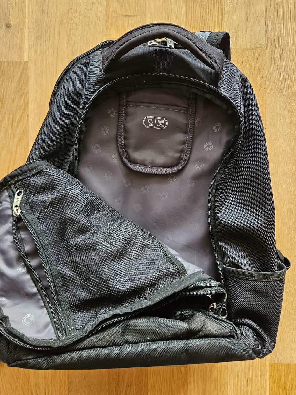 Wenger Zaini: Wenger Airflow Rucksack – Usato da Konolfingen venduto da yve_z5xr 3