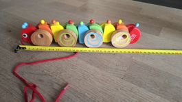 Raupe aus Holz, Nachziehspielzeug