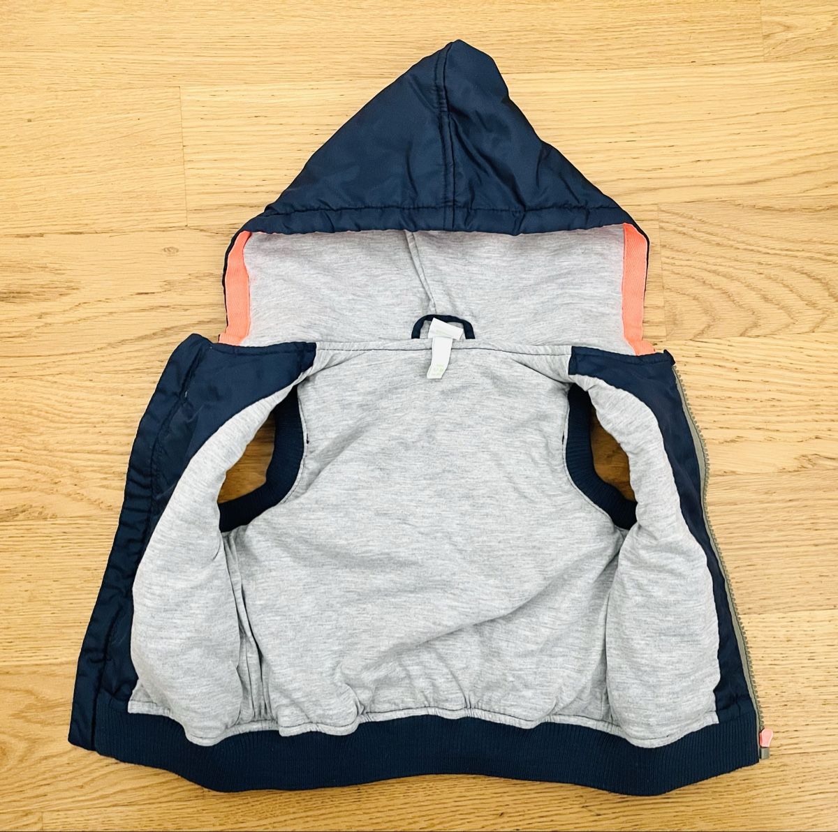 Jacken & Mäntel: Gilet imperméable Mickey Taille 80 – Gebraucht aus Sion von FashionStore3 2