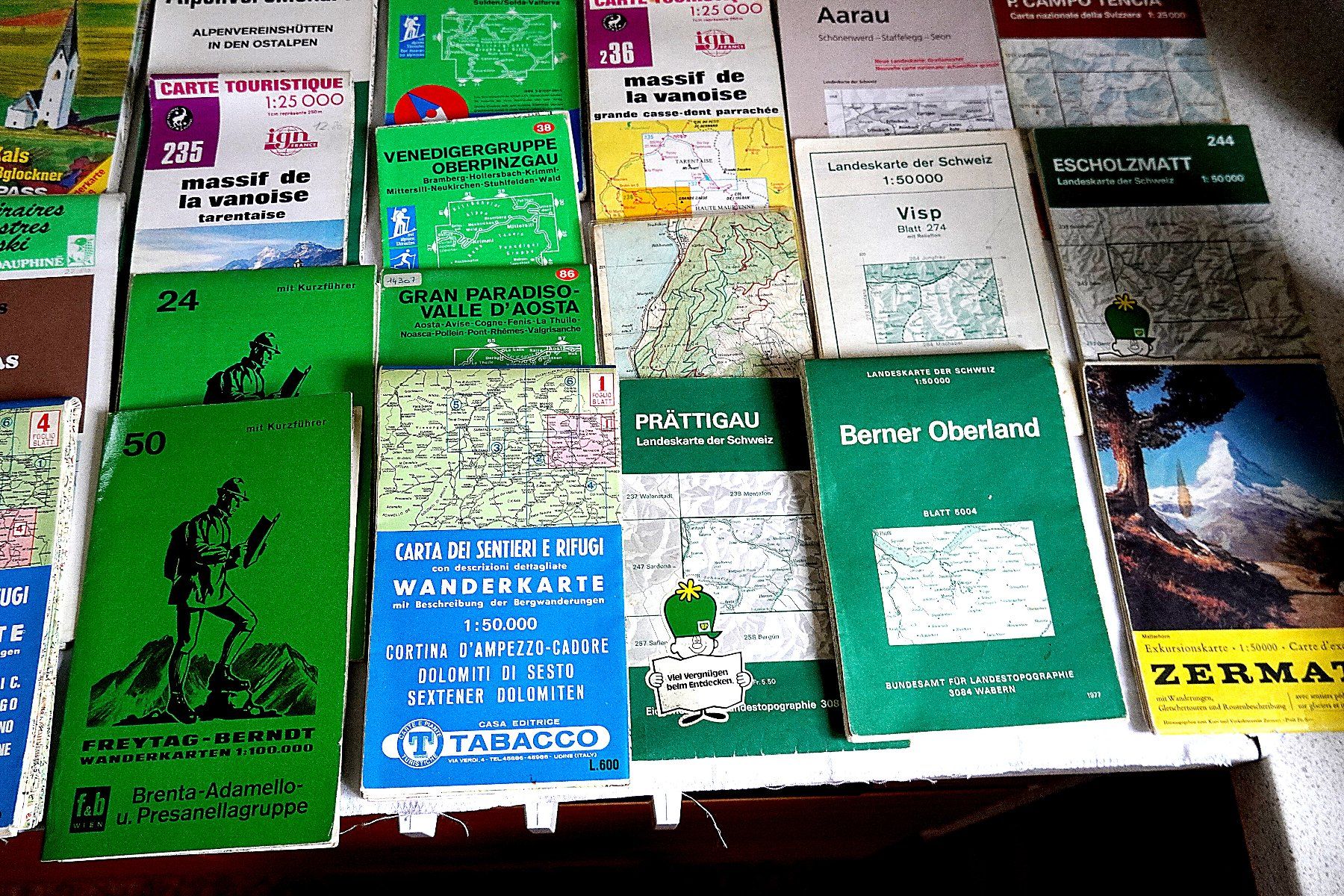 Landkarten & Atlanten: Wanderkarten, Geografischekarten, Sammlung – Gebraucht aus Baar von 2cvbaar 3