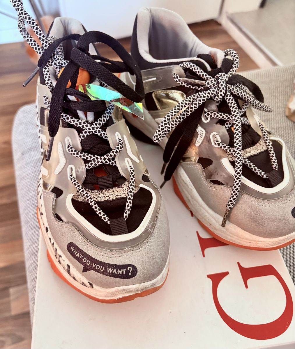Damenschuhe: Sneakers grey silver orange leopard print size 8.5 – Gebraucht aus Bonstetten von mar_vs88 1