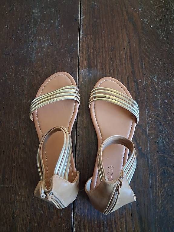 Damenschuhe: Sandales Kamel 40 – Neu und originalverpackt aus Genève von Bell-47 3