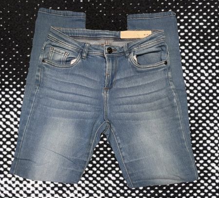 Jeans Damen hellblau Grösse 36 guter Zustand