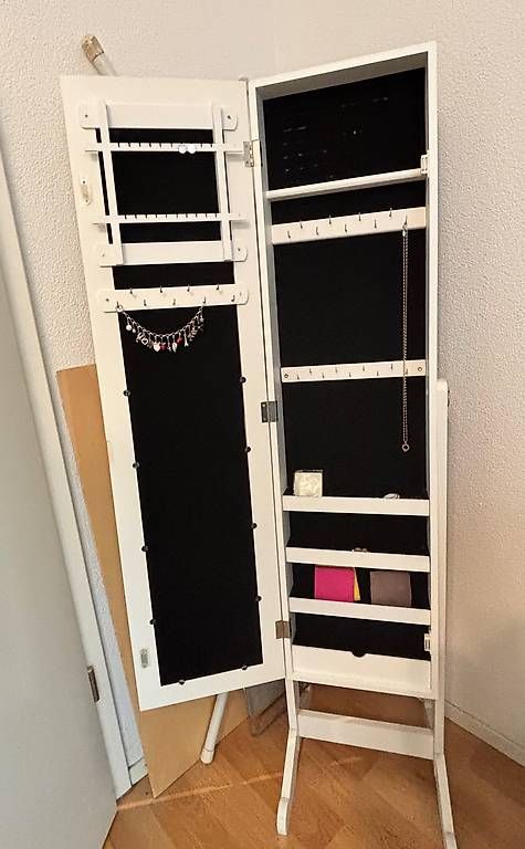 Armadietti a specchio: Schmuck Spiegel Schrank – Usato da Ins venduto da SchwabJanina