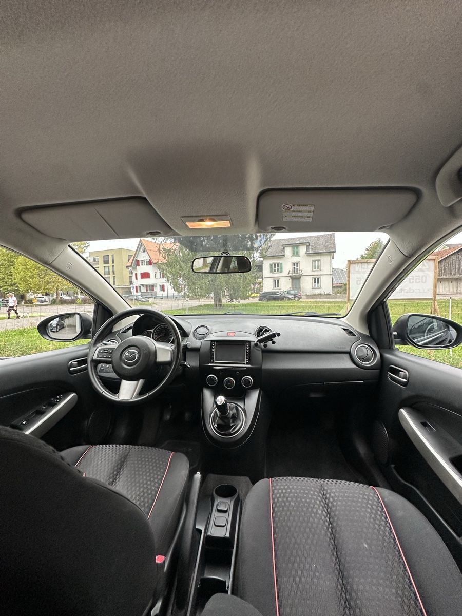 Mazda Autos: Mazda 2 1.3 ab MFK – Gebraucht aus Buttikon SZ von ram_9x6x 4