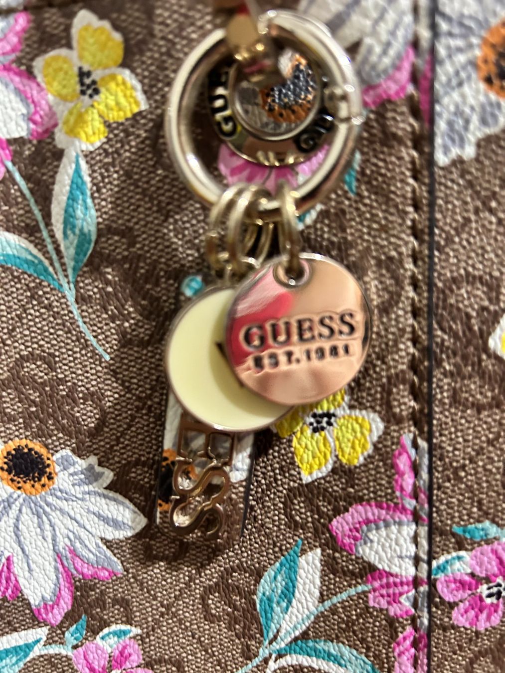 Guess Sacs femmes: Guess Handbag – D'occasion à Itingen par bra_c7hw 2