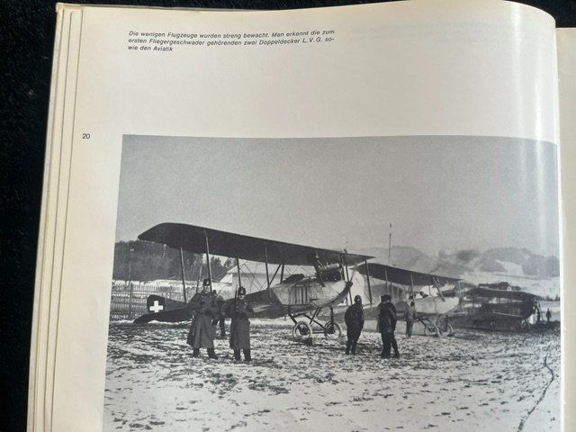 Libri: 50 Jahre schweizer Flugwaffe – Usato da Romanshorn venduto da Knut4 4