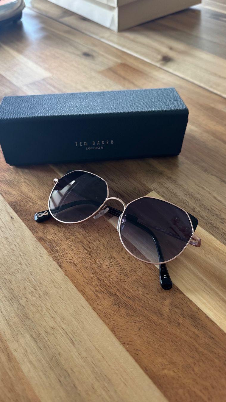 Brillen & Gläser: TED BAKER Sonnenbrille – Gebraucht aus Rothenthurm von Lynn_DM 2