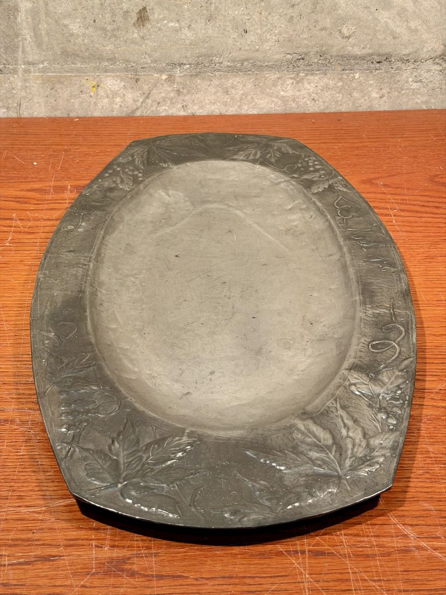 Piatti di portata: Vintage Pewter Tray, Fish Serving 1900s – Usato da Lausanne venduto da artnouveau04 2