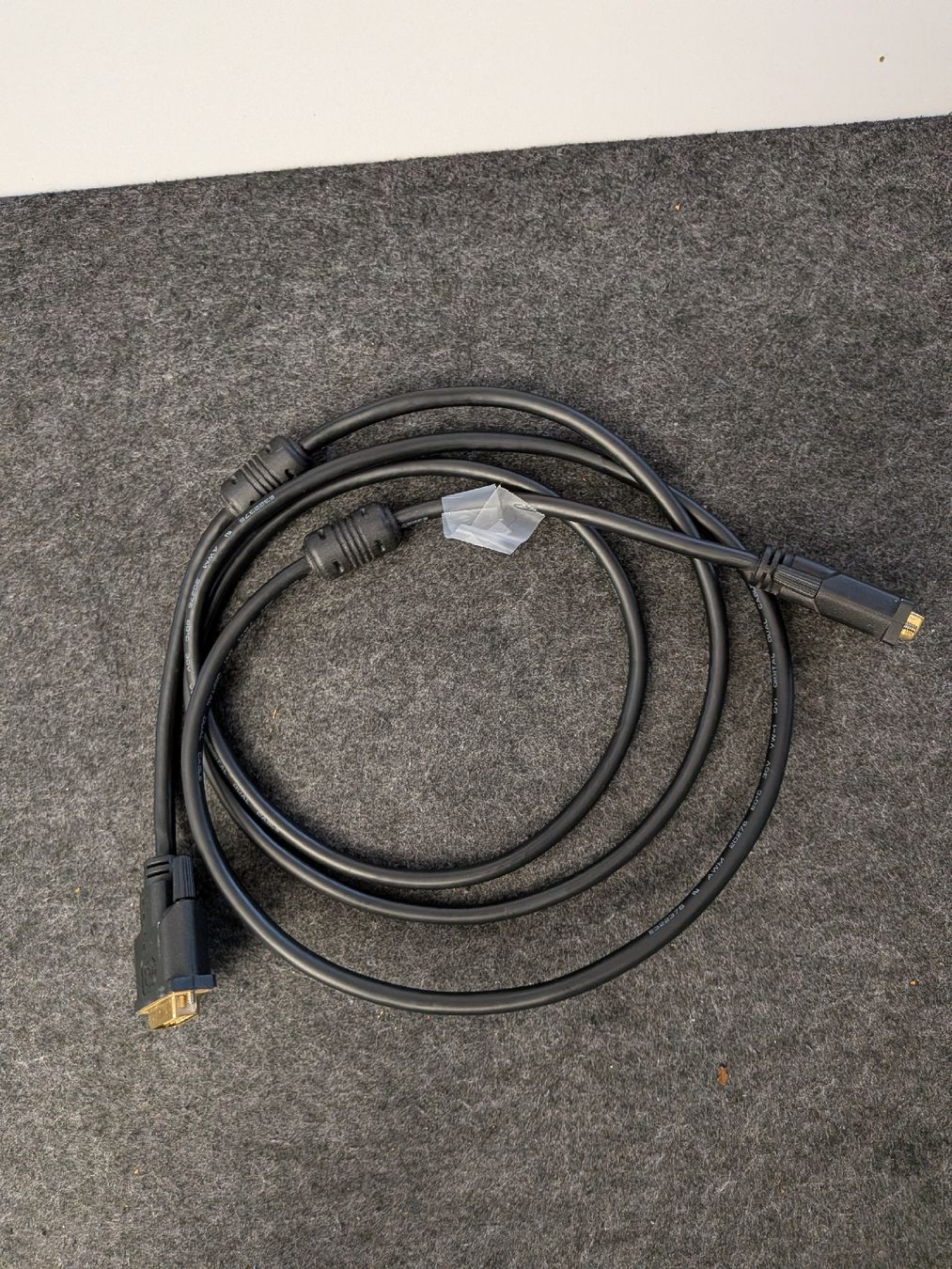 Kabel:  4x PC Kabel DVI USB 3.0 – Kabel Set – Gebraucht aus Interlaken von EvoCardNest 2