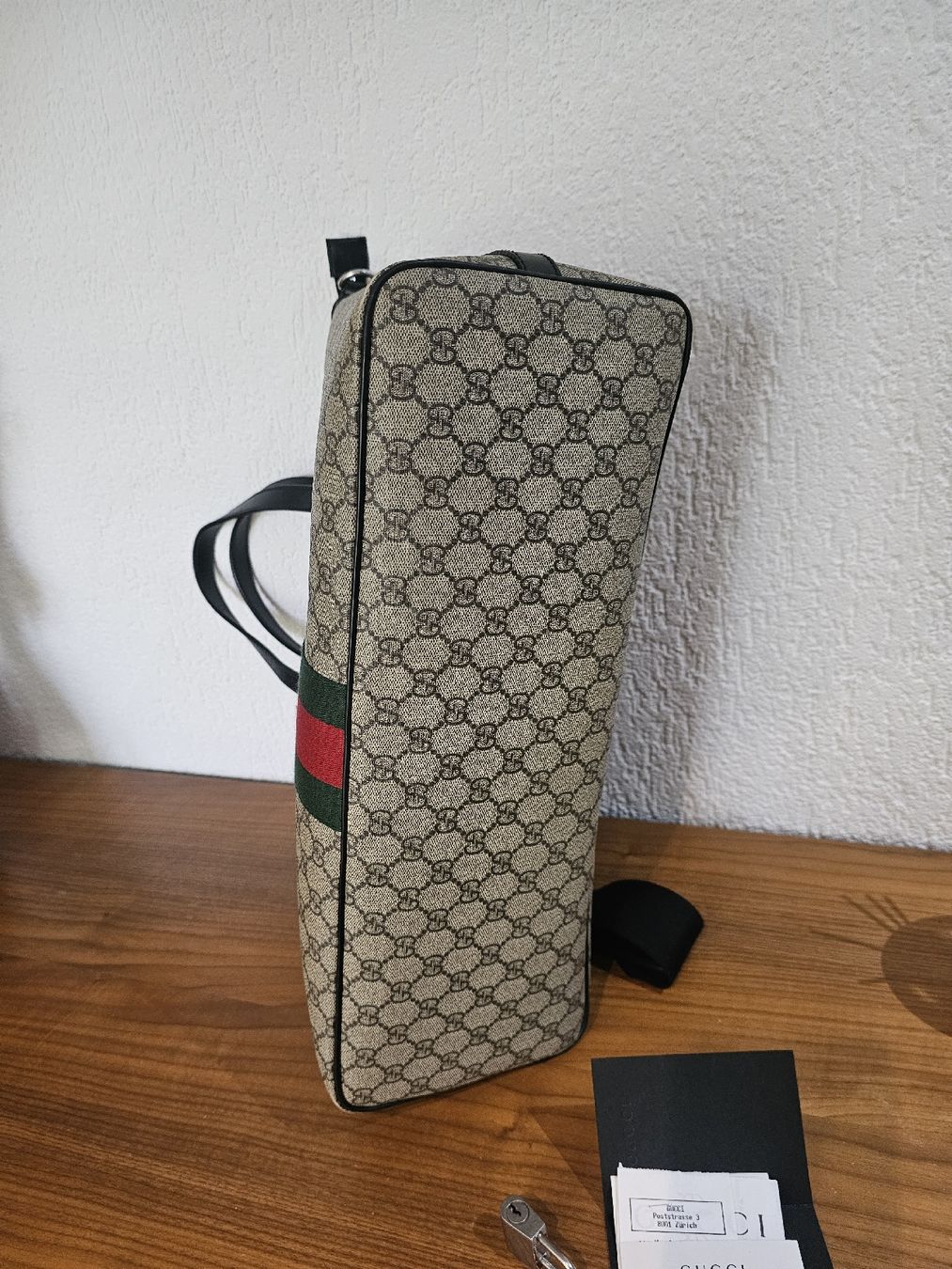 Gucci Borse: Gucci  Supreme Canvas Carryall Boston Bag – Nuovo (secondo la descrizione) da Zunzgen venduto da Fleksi 4